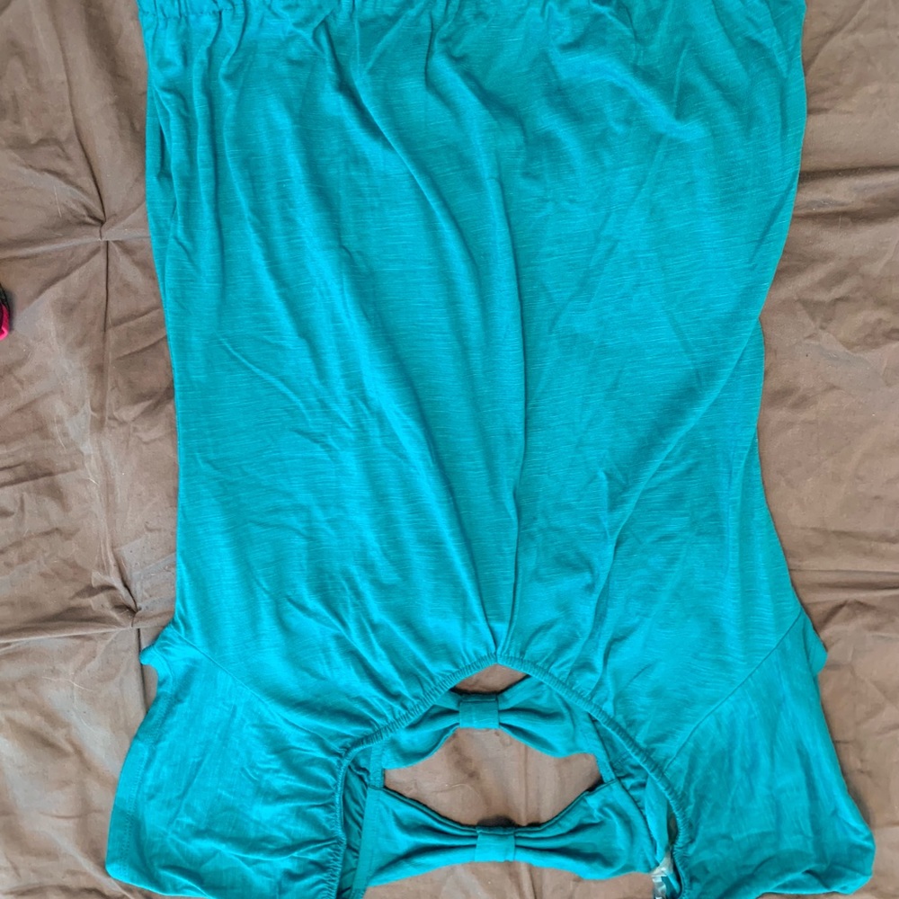 Top - Picture 2 of 3